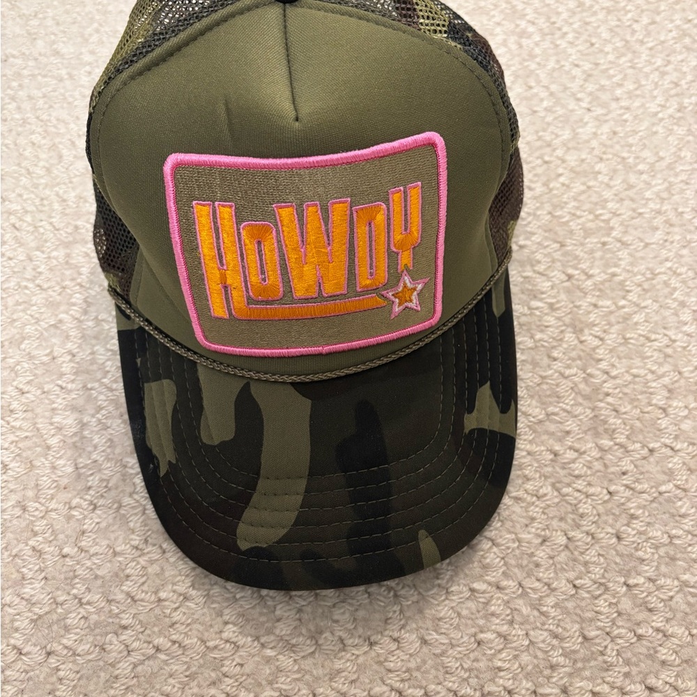 Camo 'Howdy' Trucker Hat